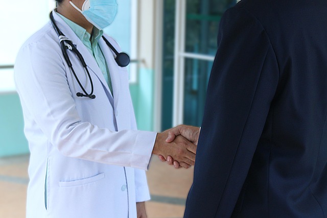 doctor-5835367_640